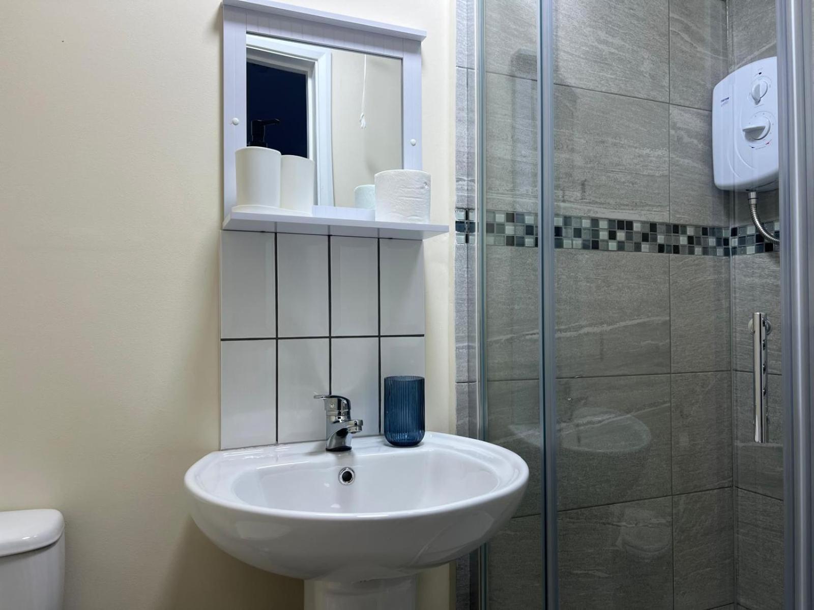Modern Apartment Off-Road Parking-Twin Room Suite 4 Nottingham Esterno foto
